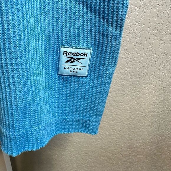 NWT Reebok Women’s Blue Ribbed Short Sleeve Box Crop Top  Oversized - Size Small - Picture 5 of 6